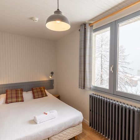 Chalet Les Melezes Bed & Breakfast ทีนเญอ ภายนอก รูปภาพ