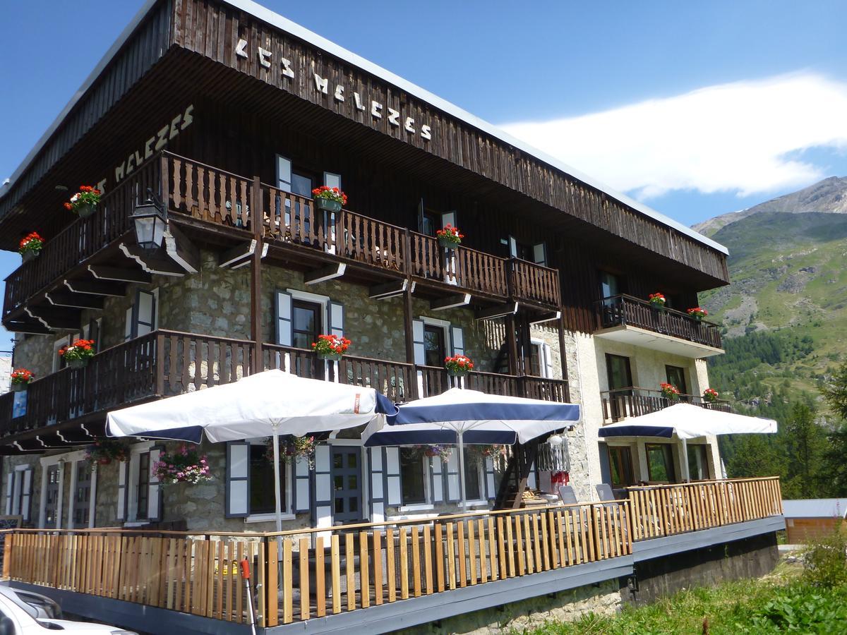 Chalet Les Melezes Bed & Breakfast ทีนเญอ ภายนอก รูปภาพ