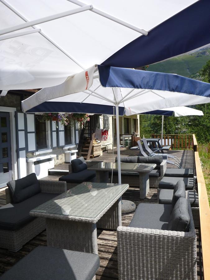 Chalet Les Melezes Bed & Breakfast ทีนเญอ ภายนอก รูปภาพ