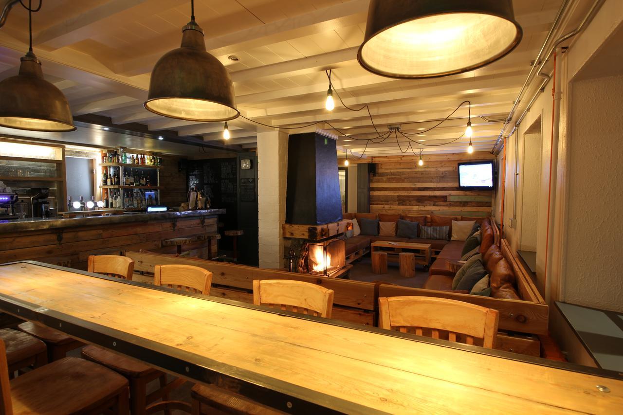 Chalet Les Melezes Bed & Breakfast ทีนเญอ ภายนอก รูปภาพ