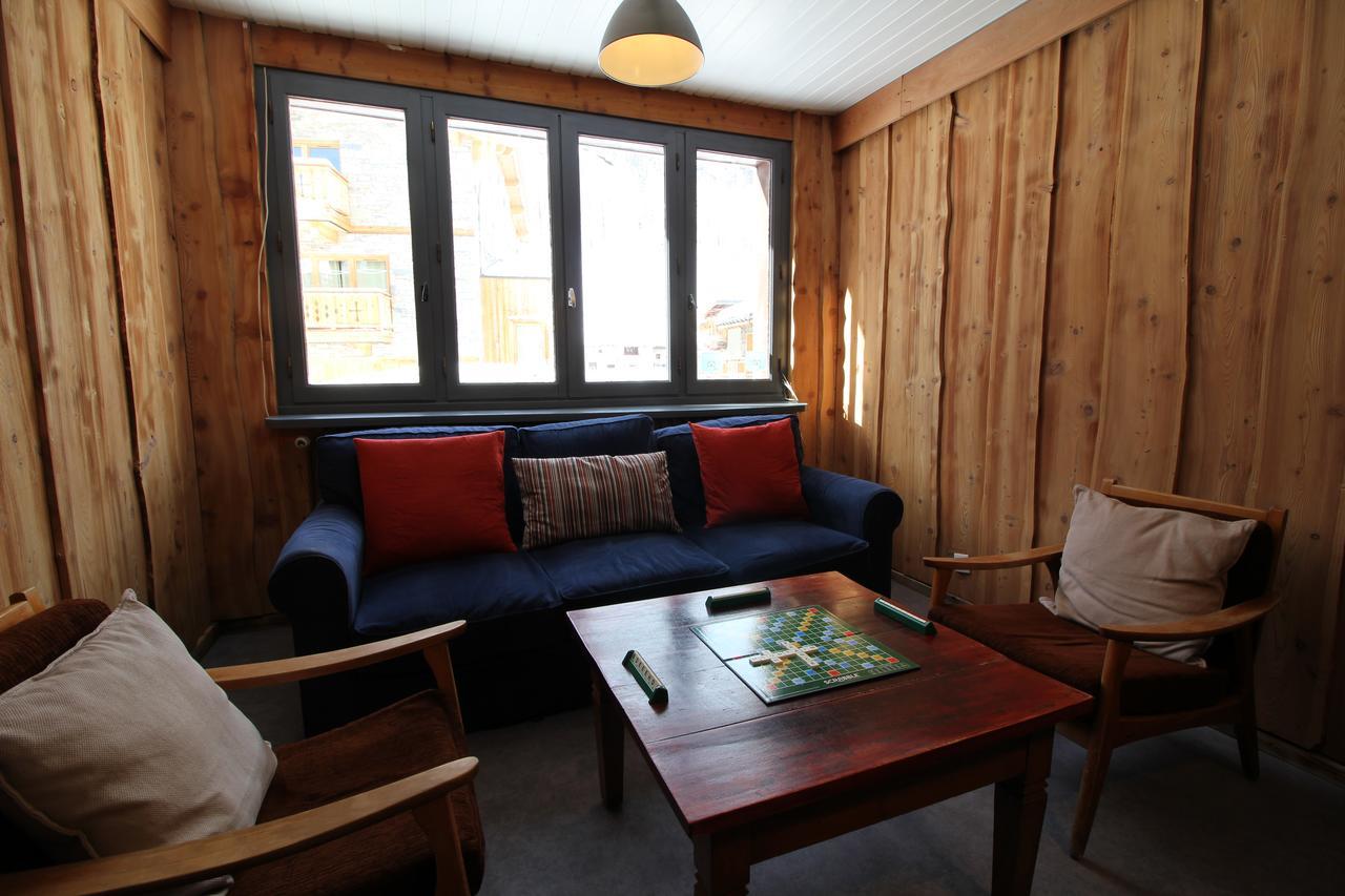 Chalet Les Melezes Bed & Breakfast ทีนเญอ ภายนอก รูปภาพ