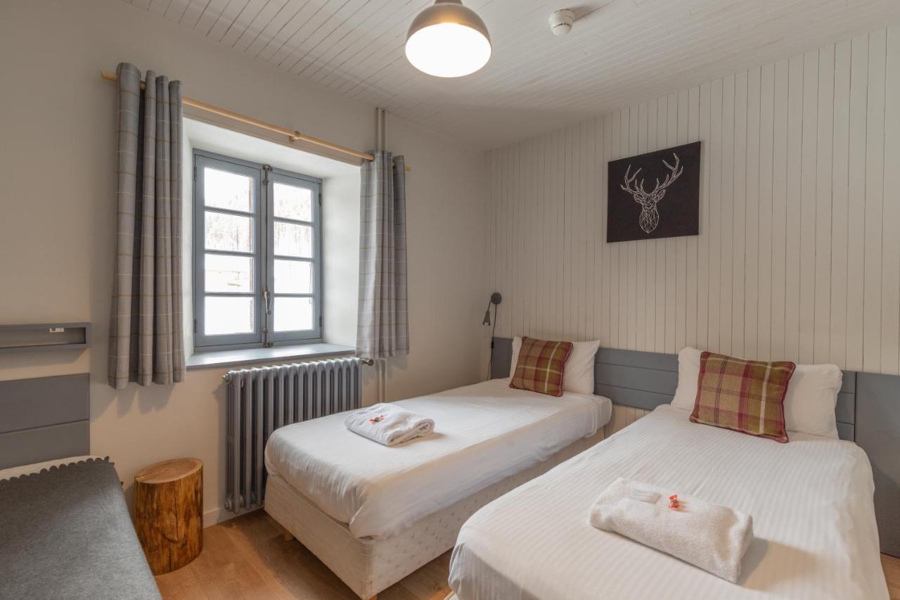 Chalet Les Melezes Bed & Breakfast ทีนเญอ ภายนอก รูปภาพ