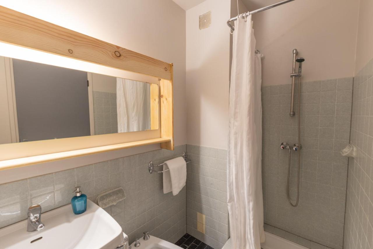 Chalet Les Melezes Bed & Breakfast ทีนเญอ ภายนอก รูปภาพ